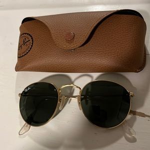 WOMEN’S ROUND METAL RAY BANS WITH CASE
